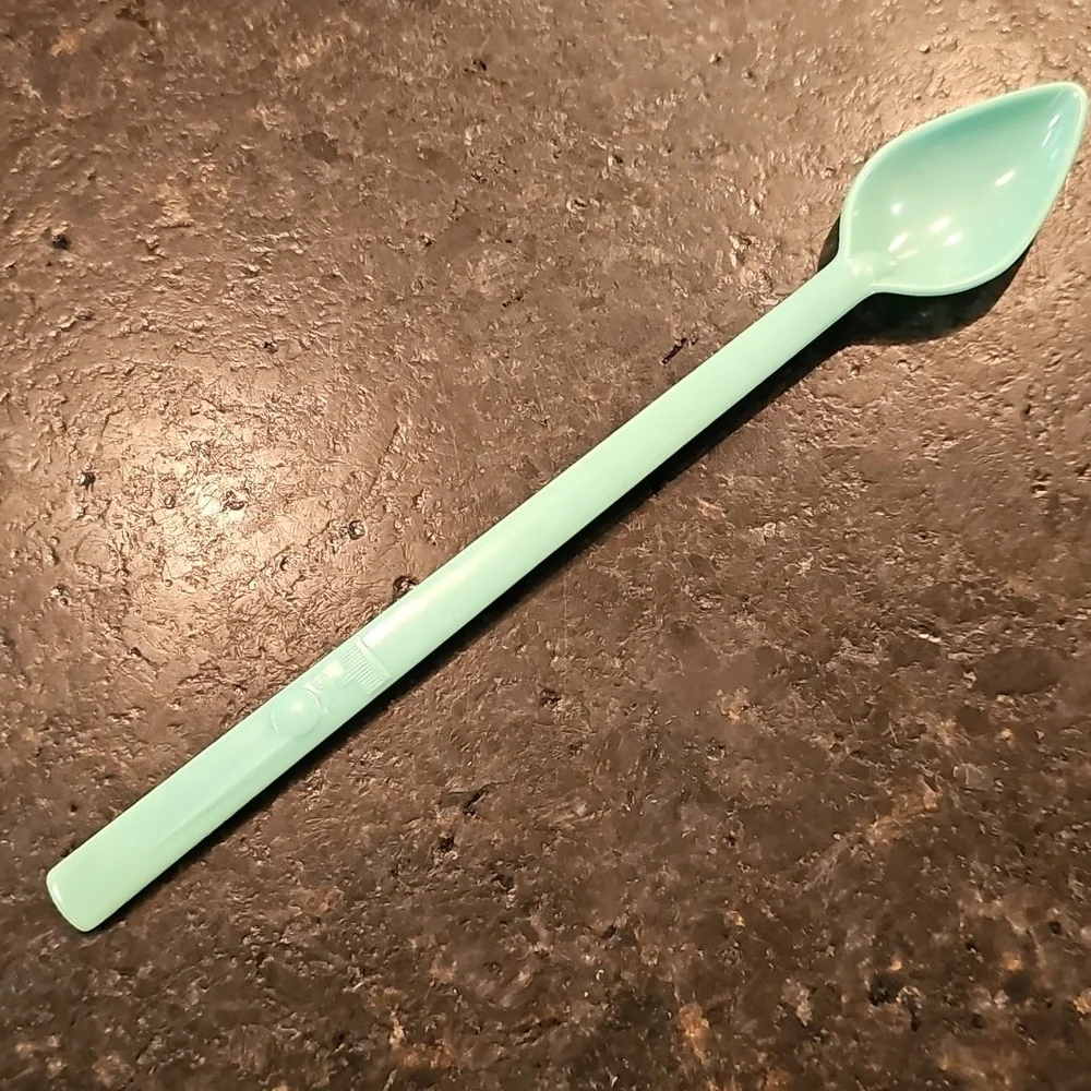 2 Vintage 1950s Breyers & 2 Vtg. 70s Dairy Queen Plastic Ice Cream Bowls & Spoon
